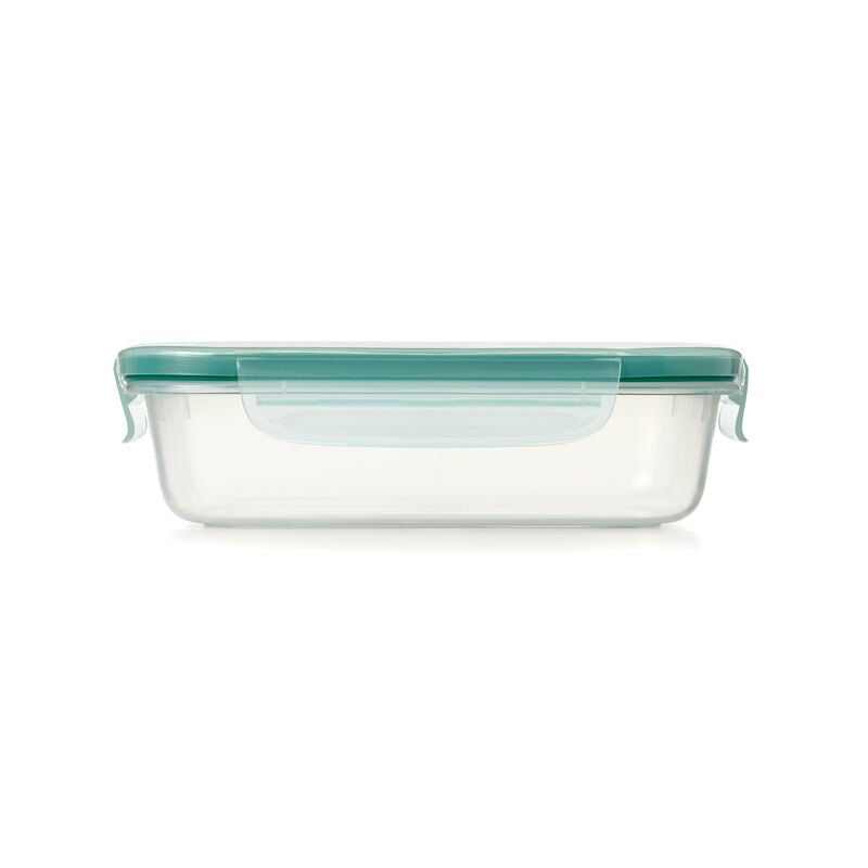 oxo-good-grips-5-1-cup-smart-seal-plastic-container-u4 11175100snap5point1cup.jpg