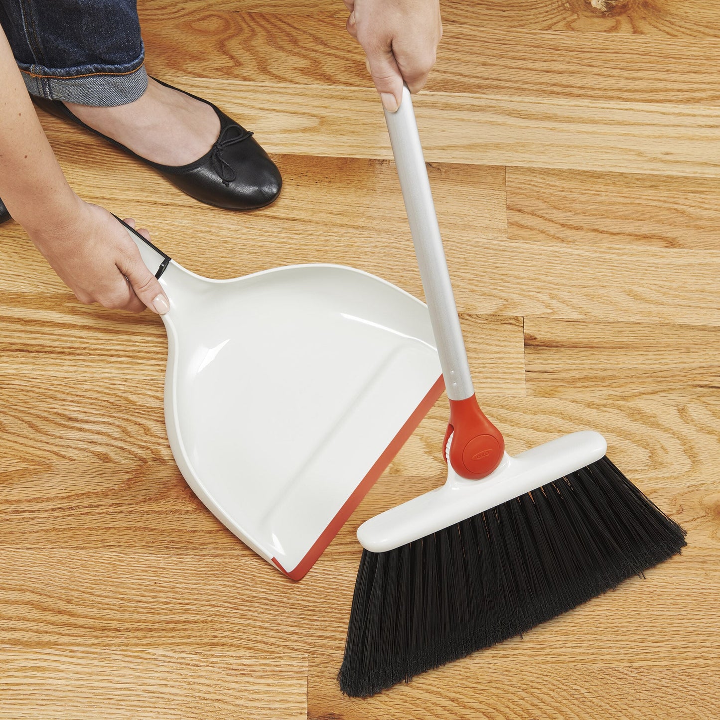 any-angle-broom-f8 1336580_5_any-angle_broom.jpg