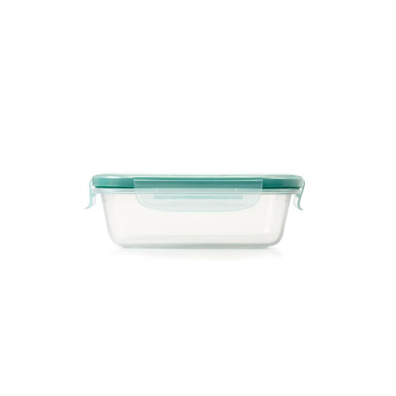 oxo-good-grips-3-cup-smart-seal-plastic-container-f6 11175300snap3cup1.jpg