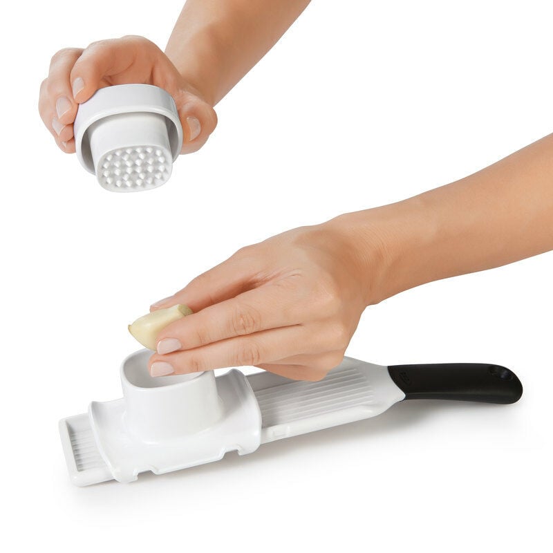 oxo-good-grips-garlic-slicer-w6 111786003.jpg