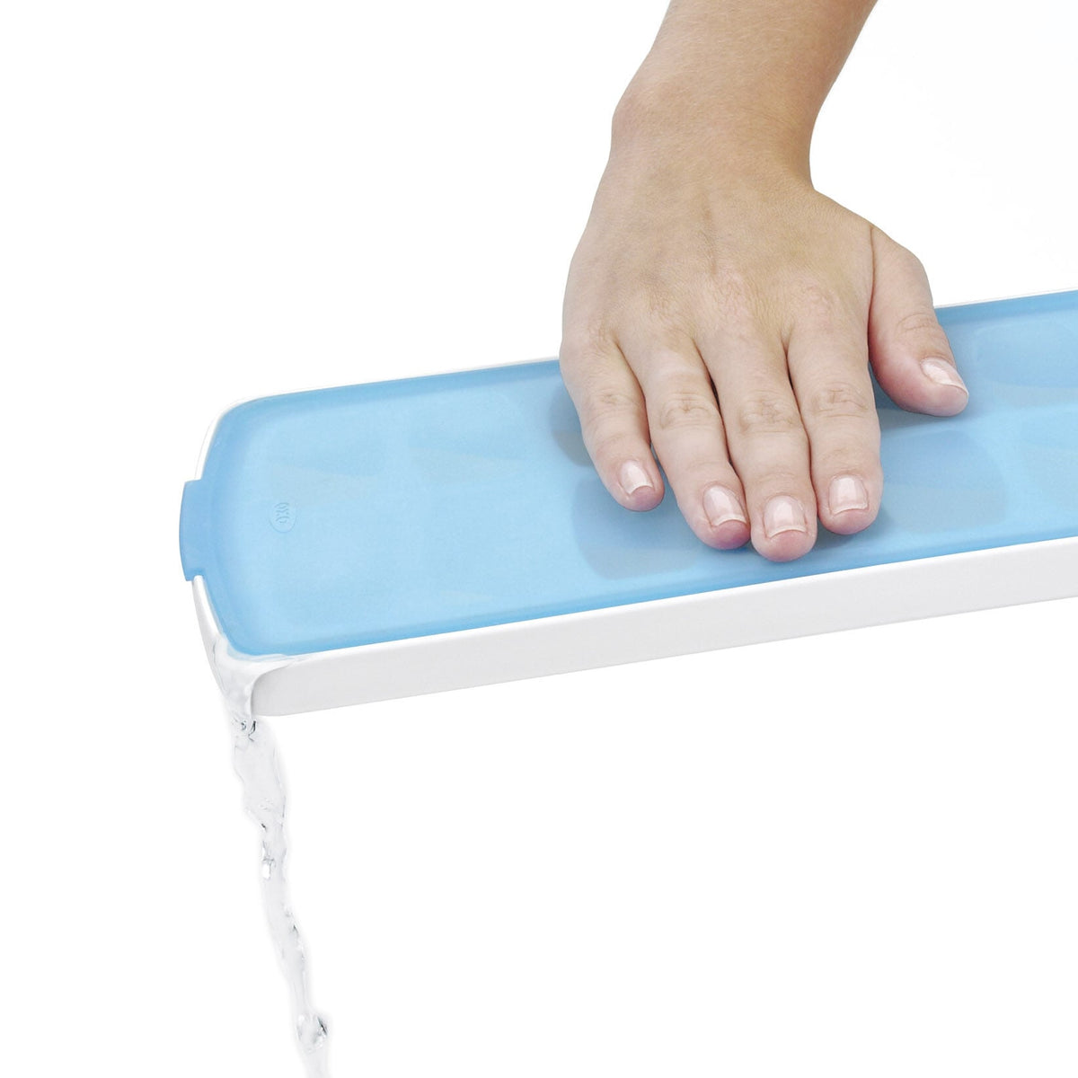 no-spill-ice-cube-tray-o7 1132080_2_no-spill_ice_cube_tray.jpg
