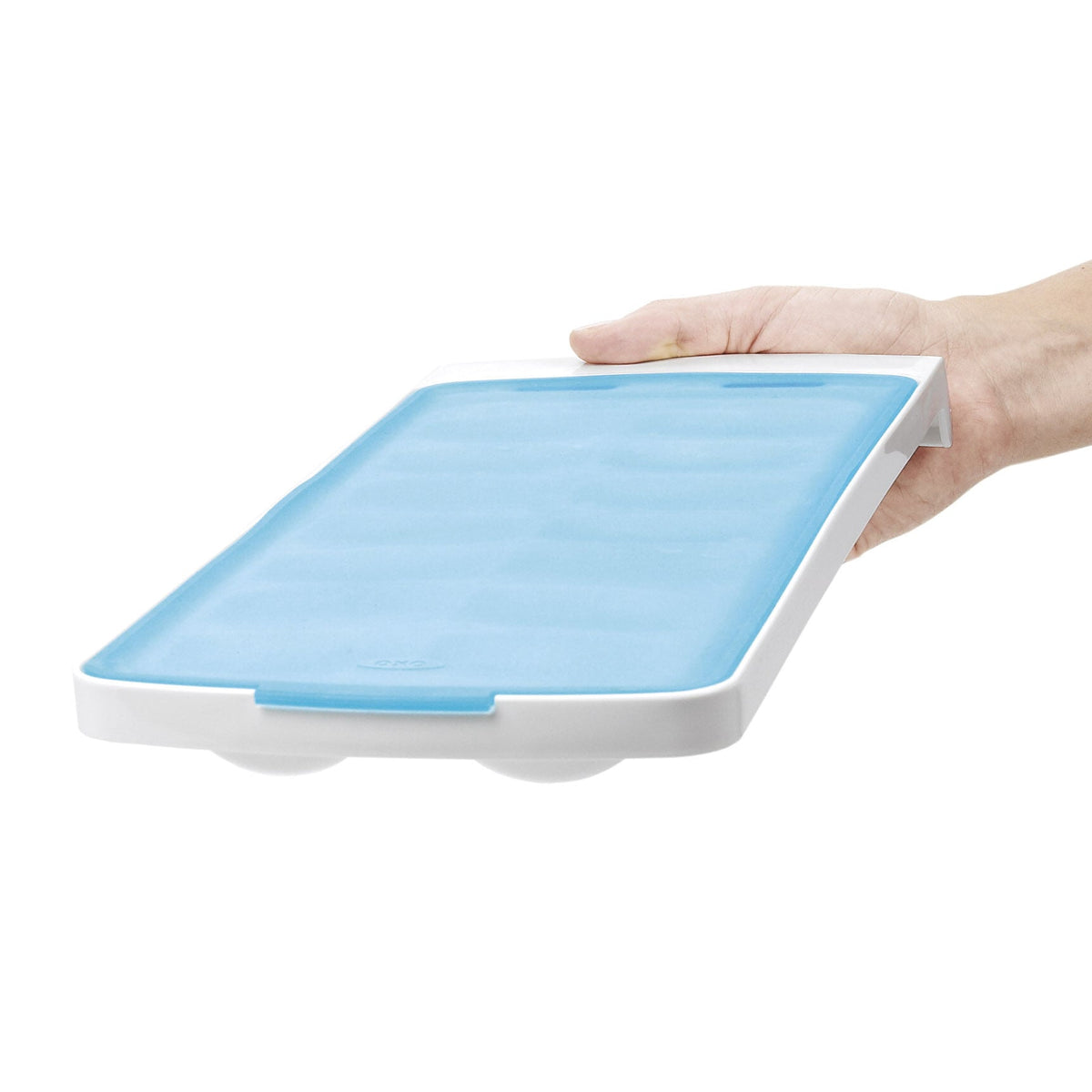 no-spill-ice-cube-tray-o7 1132080_3_no-spill_ice_cube_tray.jpg