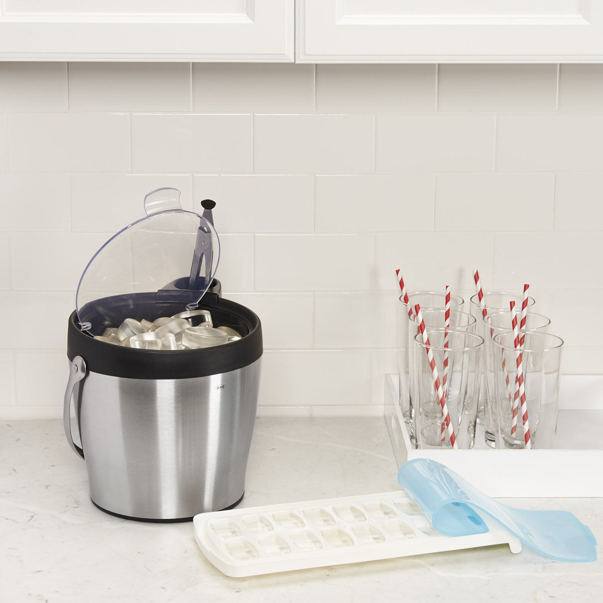 no-spill-ice-cube-tray-o7 1132080_8_no-spill_ice_cube_tray.jpg