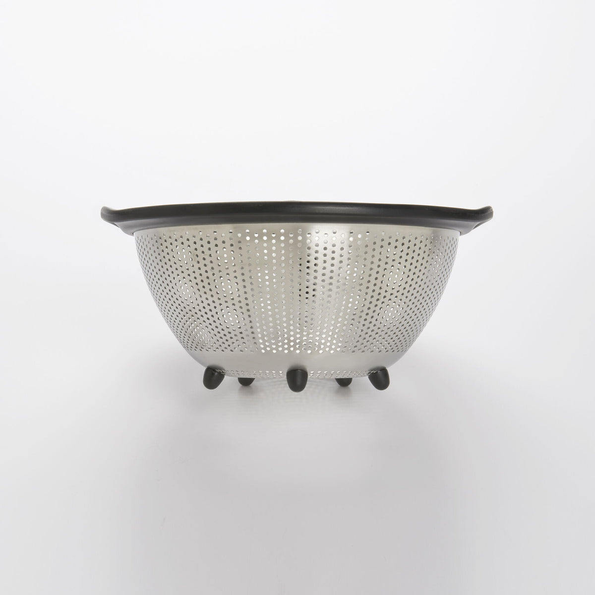 5-quart-stainless-steel-colander-c7 1134700_3_oxogoodgrips_5qtstainlesssteelcolander.jpg