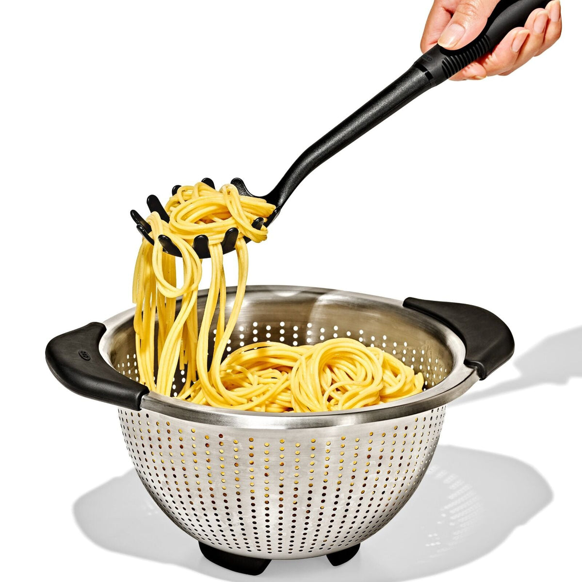 oxo-good-grips-nylon-spaghetti-server-w3 1190900v6_pdp_carousel_2.jpeg