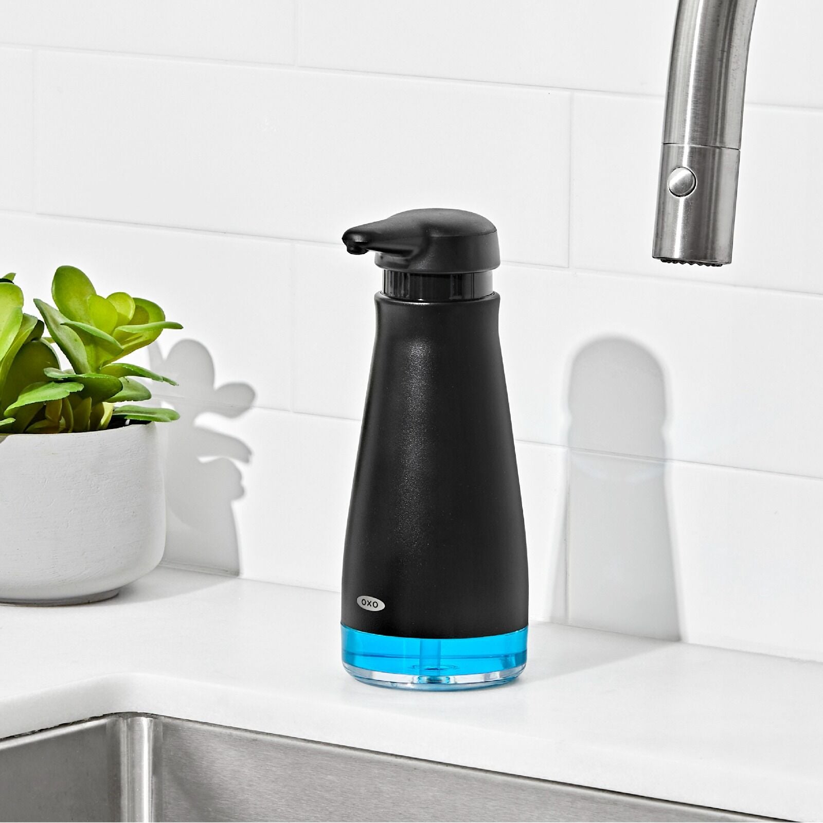 stainless-steel-soap-dispenser-black-p9 12427000_27.jpg