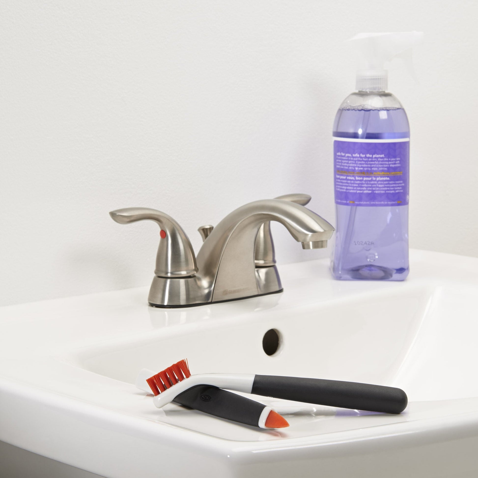 deep-clean-brush-set-p2 1285700_8_deep_clean_brush_set_-_orange.jpg