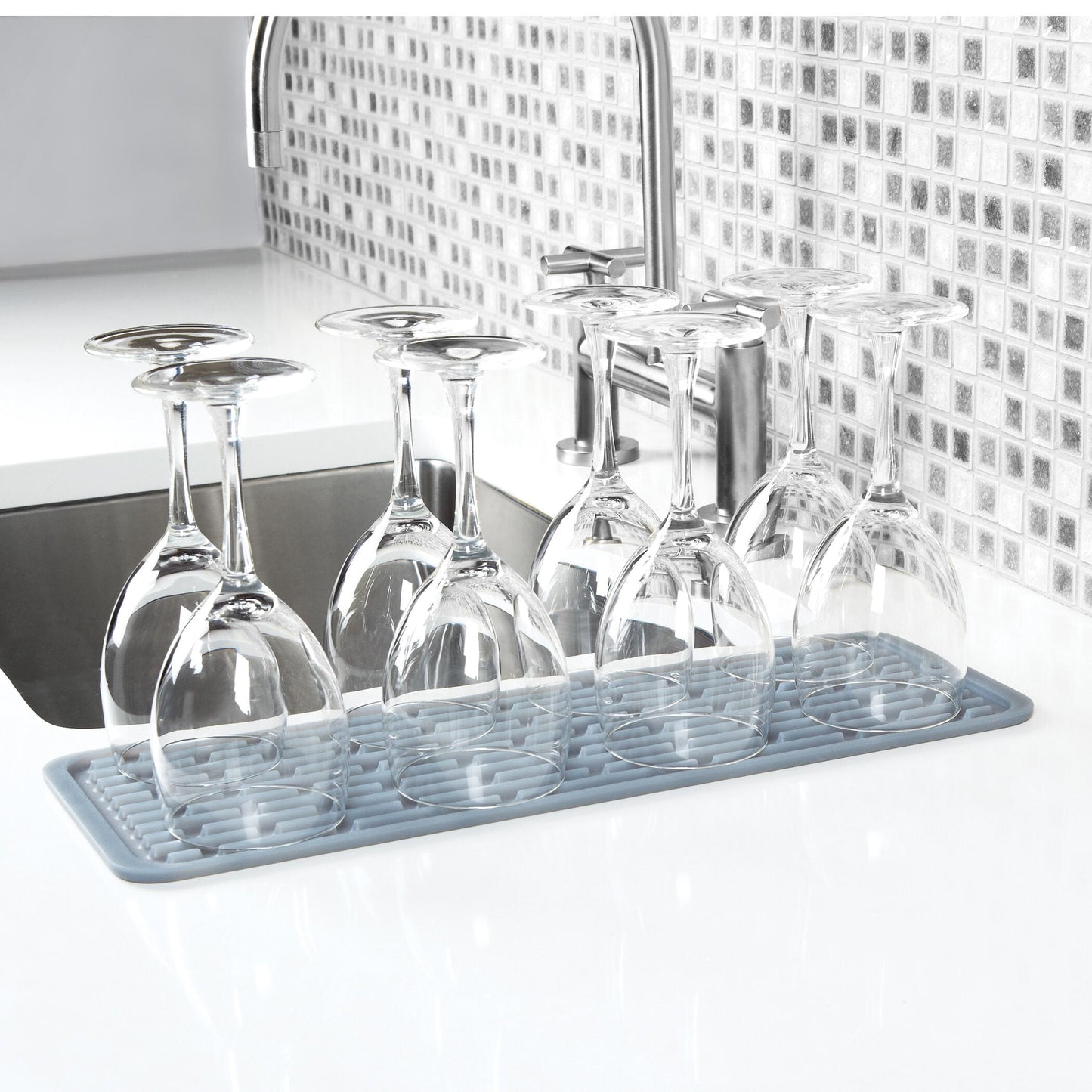 silicone-wine-glass-drying-mat-r2 1372100_3_silicone_wine_glass_drying_mat.jpg