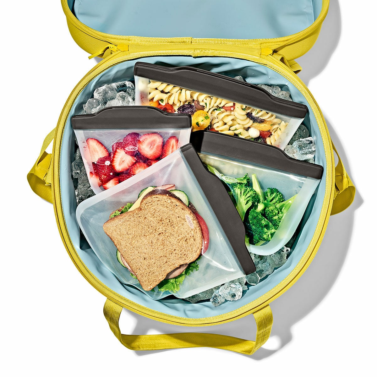 outdoor-silicone-reusable-stand-up-bag-quart-32-oz-x4 9112900_silicone_stand-up_quart_32oz_02.jpg