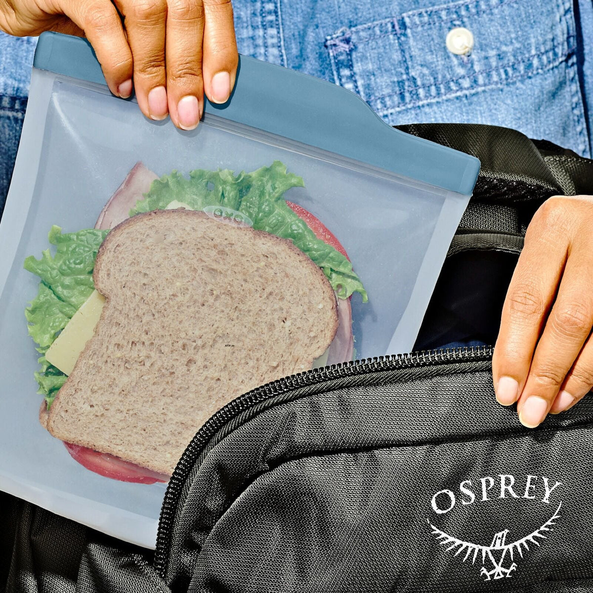 silicone-reusable-bag-sandwich-28-oz-ocean-blue-a1 9114700_26.jpg