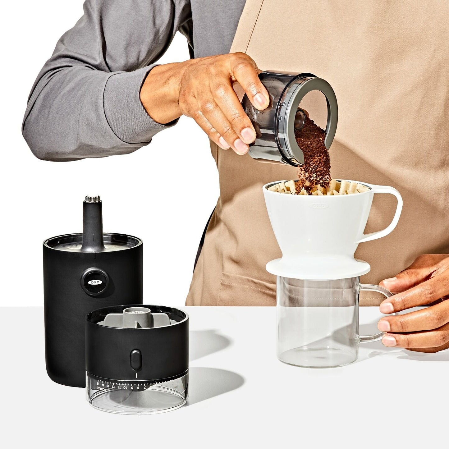 compact-conical-burr-coffee-grinder-v1 brew_8720800_compactgrinder_pdp_06.jpg