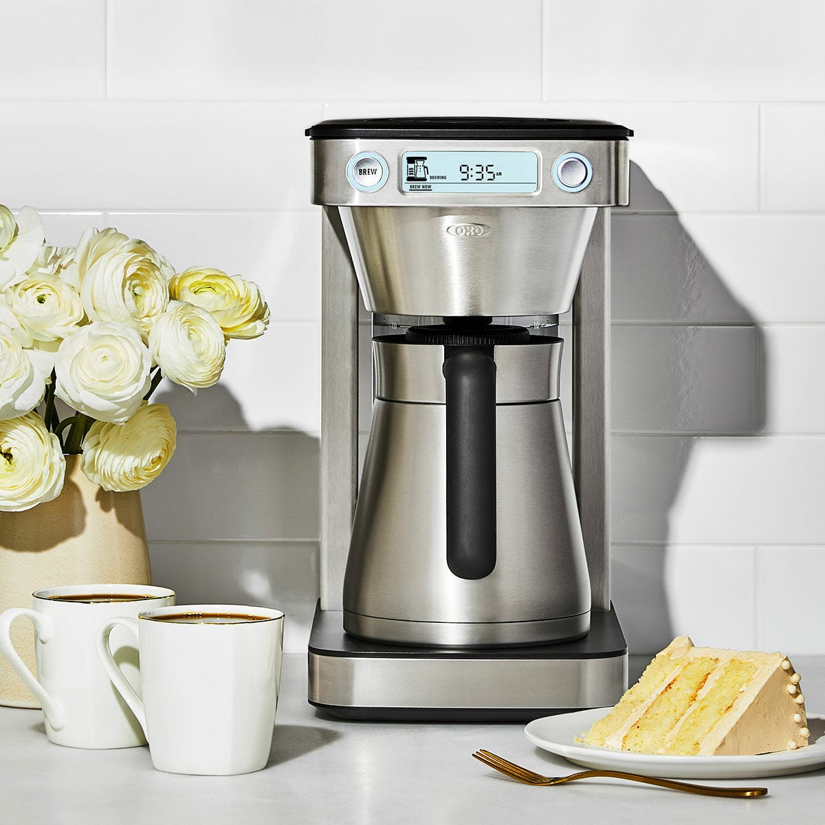 12-cup-coffee-maker-with-podless-single-serve-function-q7 brew_8721200v1_12cupcoffeemaker_37.jpg