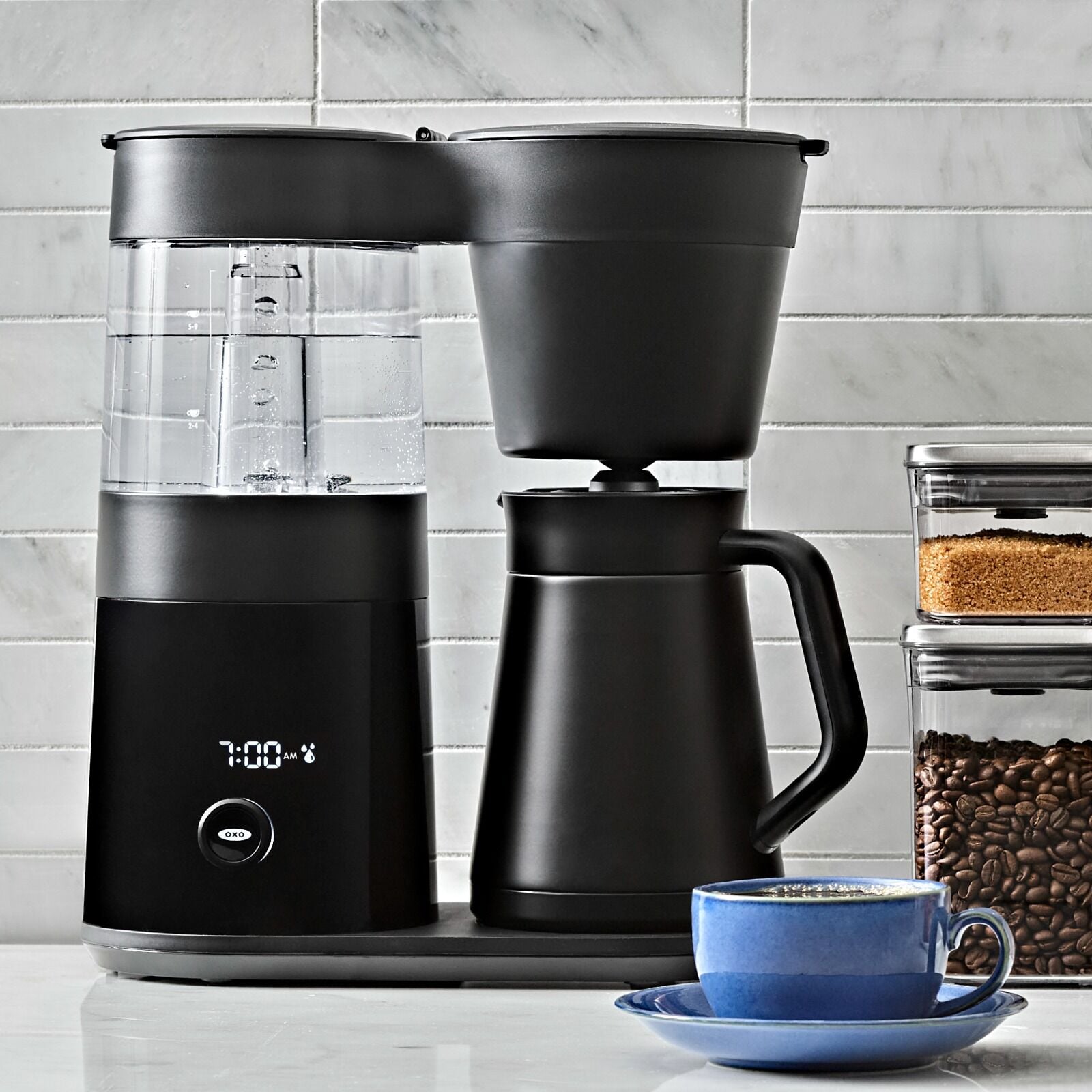 9-cup-coffee-maker-matte-black-g0 brew_8725000_9-cup-coffee-maker-black_pdp_01.jpeg