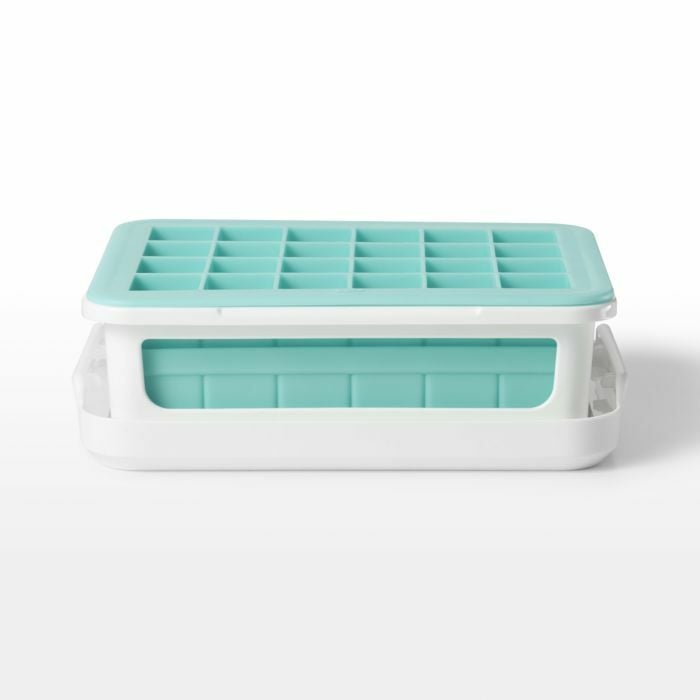 covered-silicone-ice-cube-tray-cocktail-cubes-l8 covered_silicone_ice_cube_tray-cocktail_cubes_11154300_6.jpg