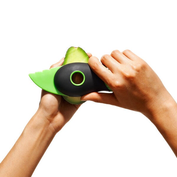 3-in-1-avocado-slicer-o6 exnhmru3fbt06ejbfoge.jpg