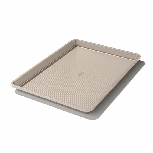 non-stick-pro-half-sheet-pan-e8 gg_11160800v1_201216_01_1_.jpg