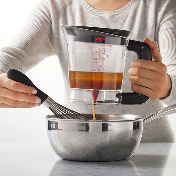oxo-good-grips-good-gravy-fat-separator-4-cup-m1 gg_11198900_4.jpg