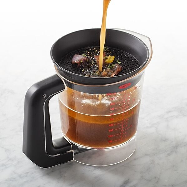 oxo-good-grips-good-gravy-fat-separator-4-cup-m1 gg_11198900_9c.jpg