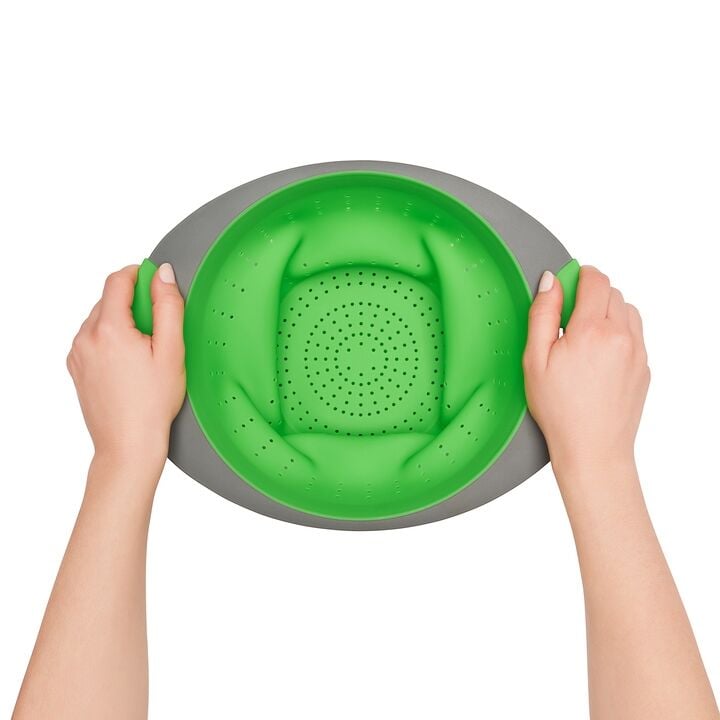 collapsible-colander-3-5-qt-l1 gg_11208200_4b.jpg