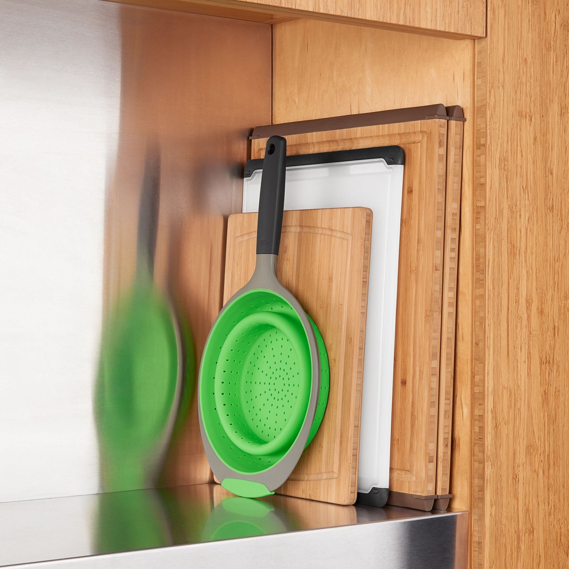 silicone-collapsible-strainer-2-0-qt-f6 gg_11208300_9.jpg