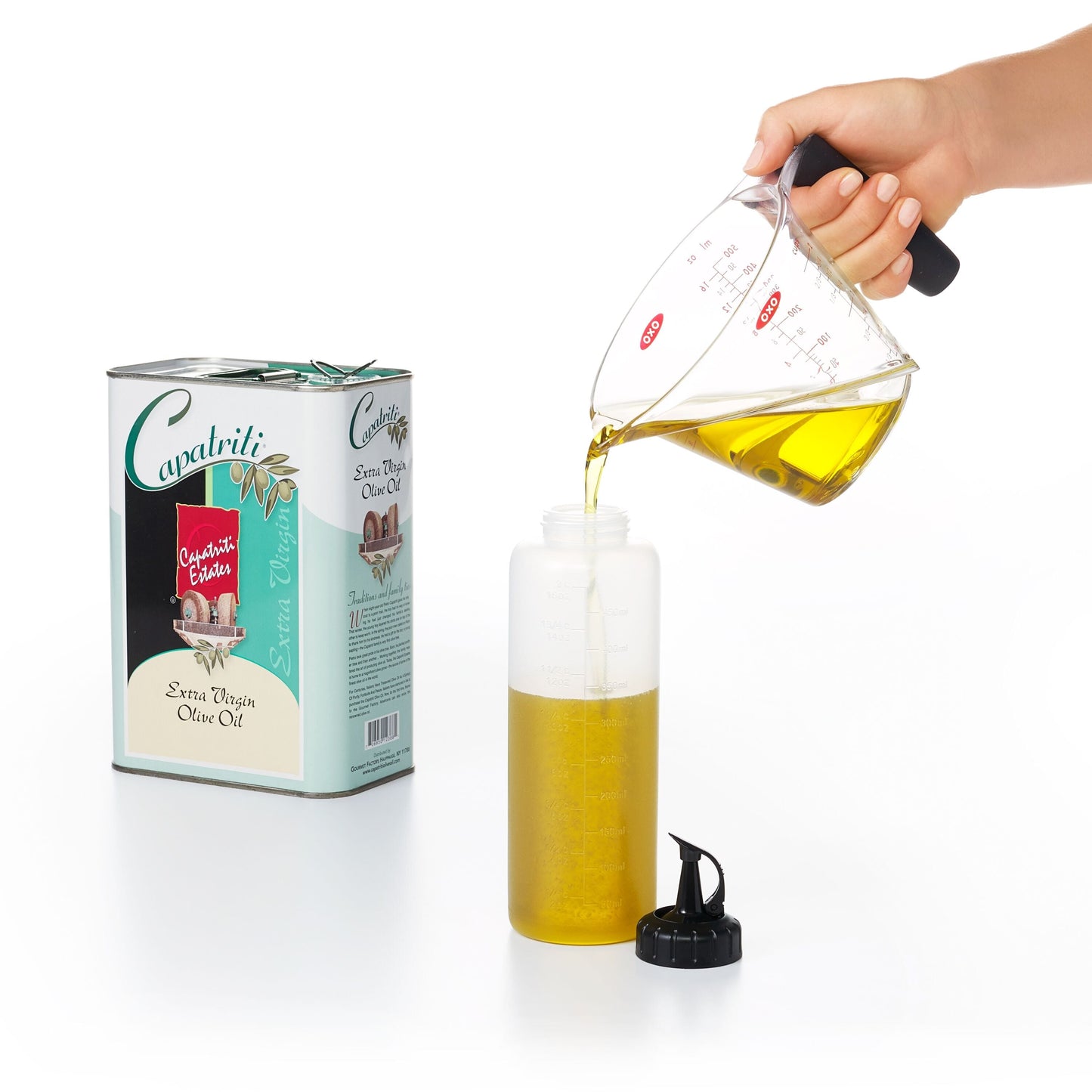 oxo-chef-s-squeeze-bottles-12-ounces-v0 gg_11219300_4.jpg