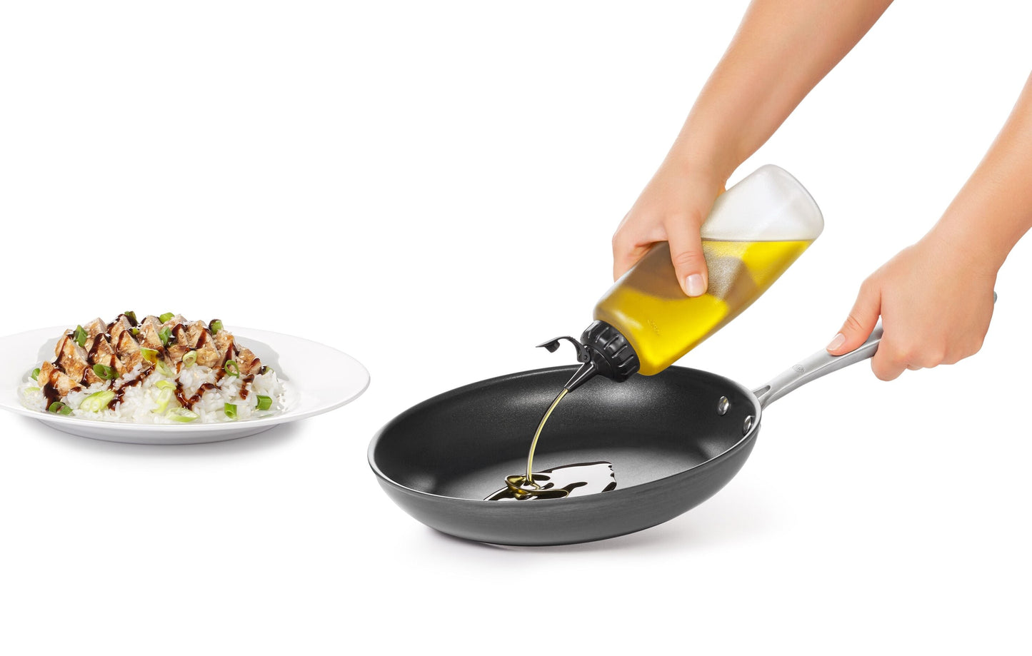 oxo-chef-s-squeeze-bottles-16-ounces-z6 gg_11219400_4_-v2.jpg