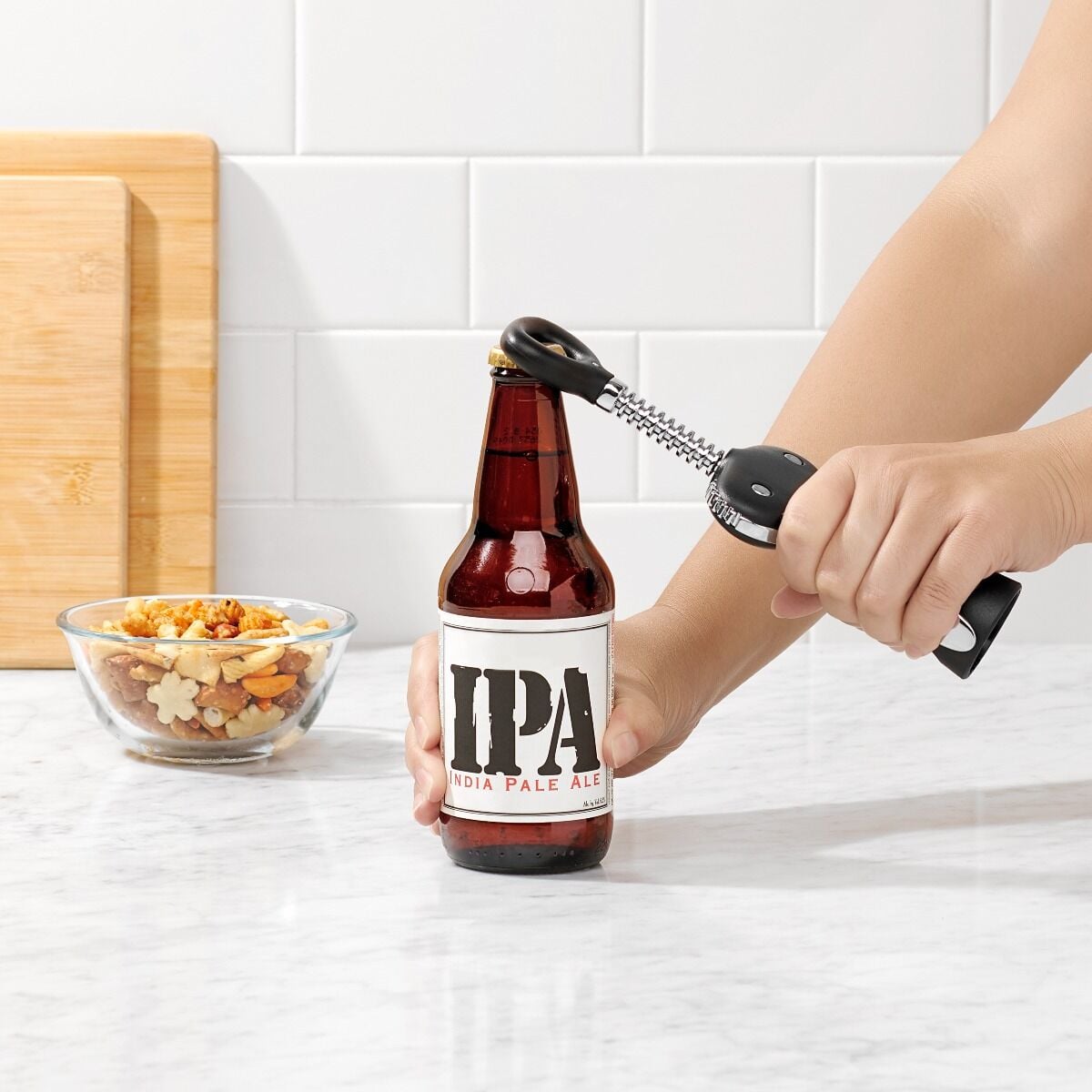oxo-good-grips-winged-corkscrew-with-bottle-opener-p0 gg_11245400_4.jpg