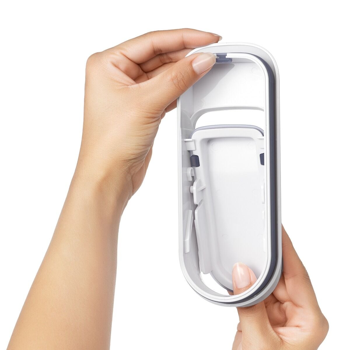 oxo-good-grips-all-purpose-dispenser-1-2-qt-y2 gg_11247400_4.jpg