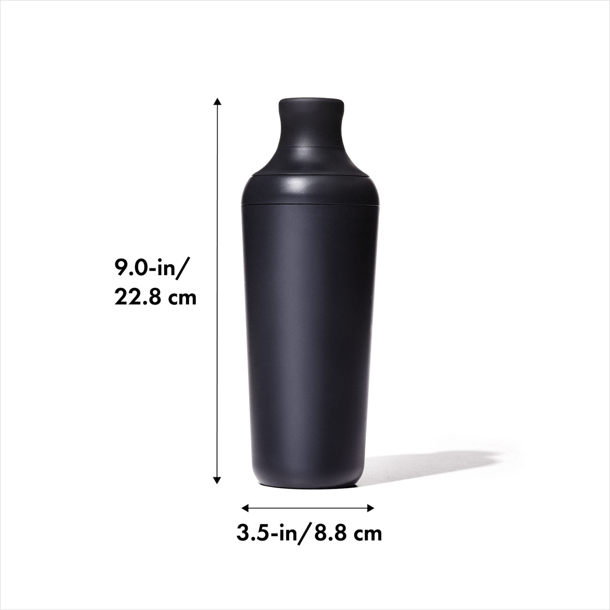 oxo-good-grips-plastic-cocktail-shaker-20-oz-590-ml-capacity-a5 gg_11327200_8dim.jpg