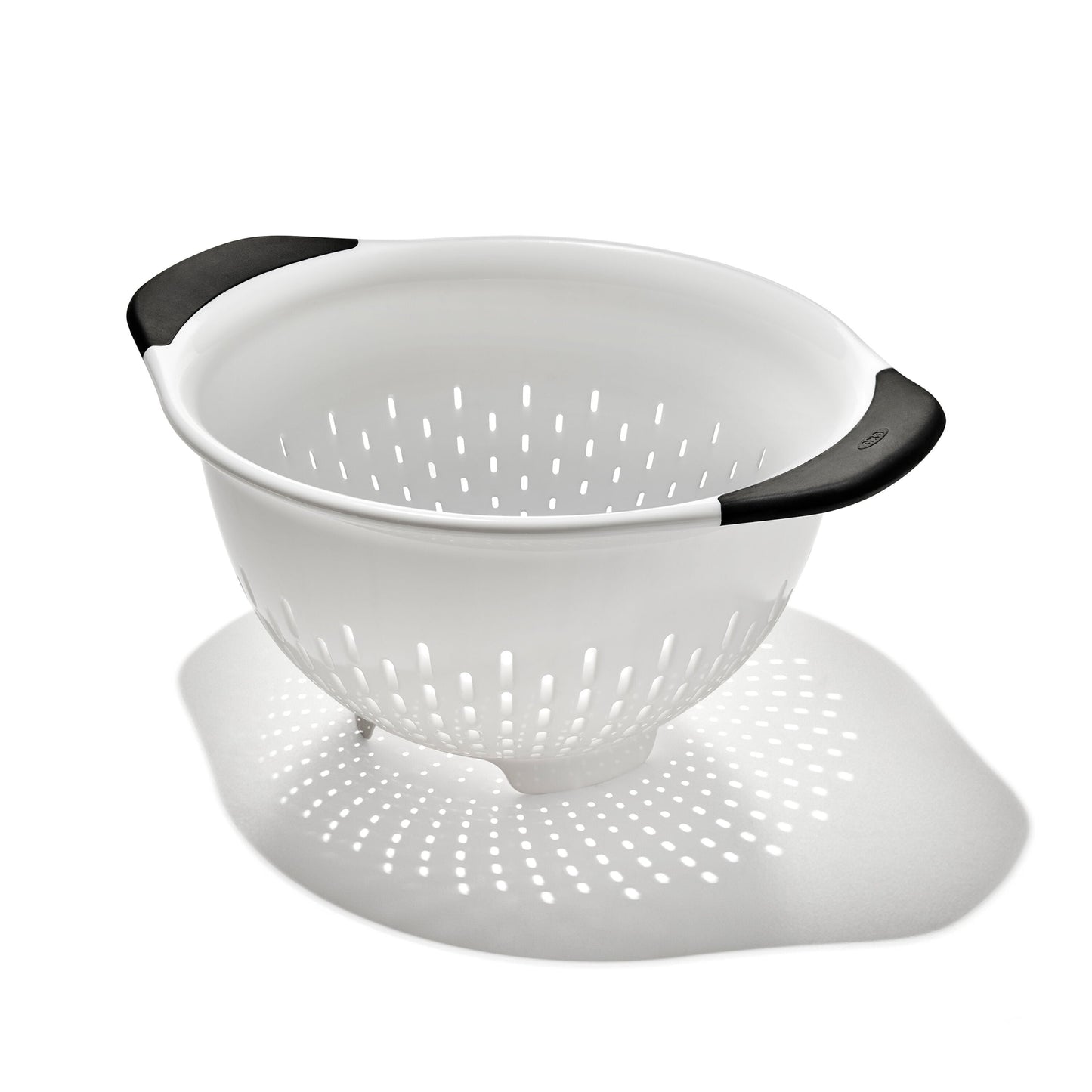 plastic-colander-e4 gg_11331000_plasticcolander3qt_apdp_00_main.jpg