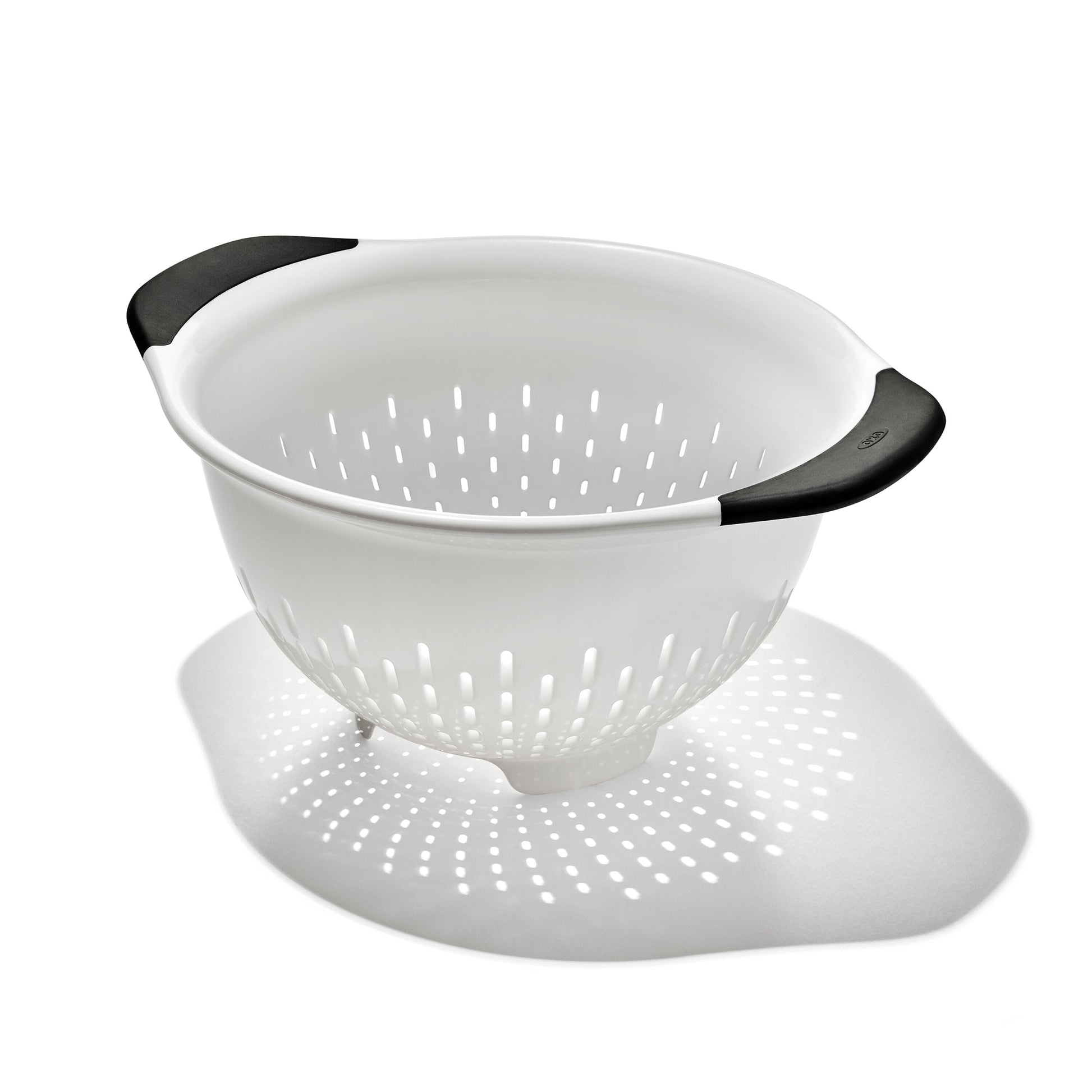 plastic-colander-e4 gg_11331000_plasticcolander3qt_apdp_00_main.jpg