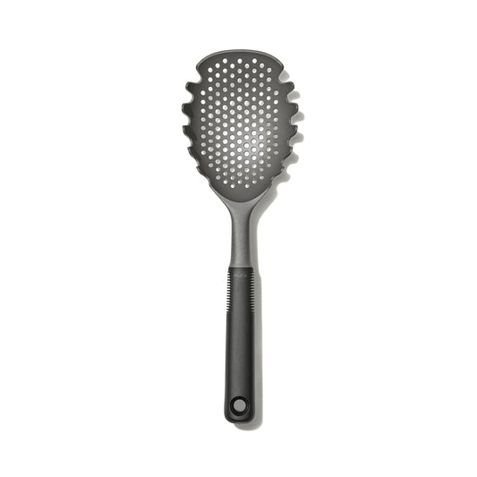 pasta-scoop-strainer-c8 gg_11338300_062221_04_rgb.jpg