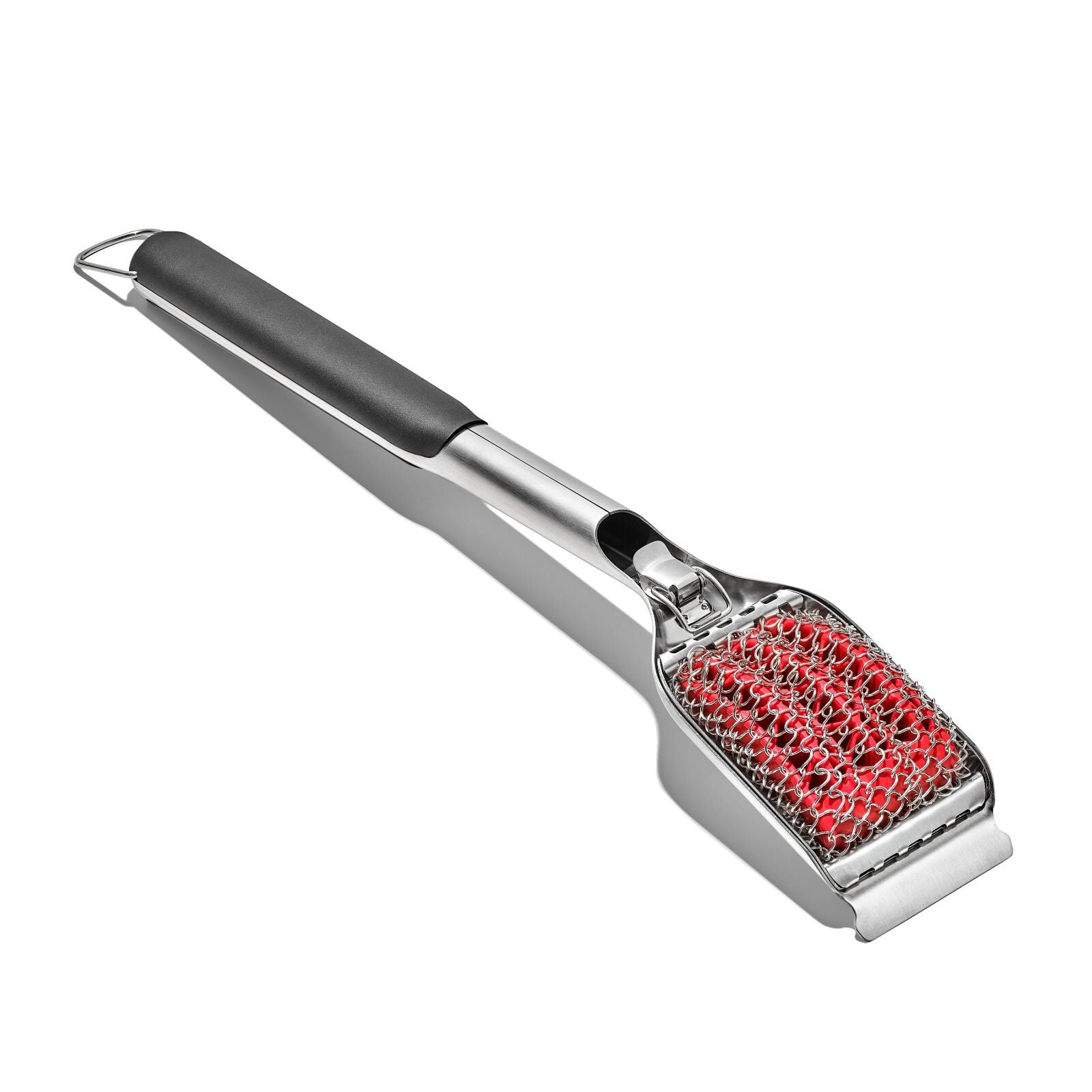 coiled-grill-brush-with-replaceable-head-f3 gg_11356300_coiledgrillbrush_07.jpg