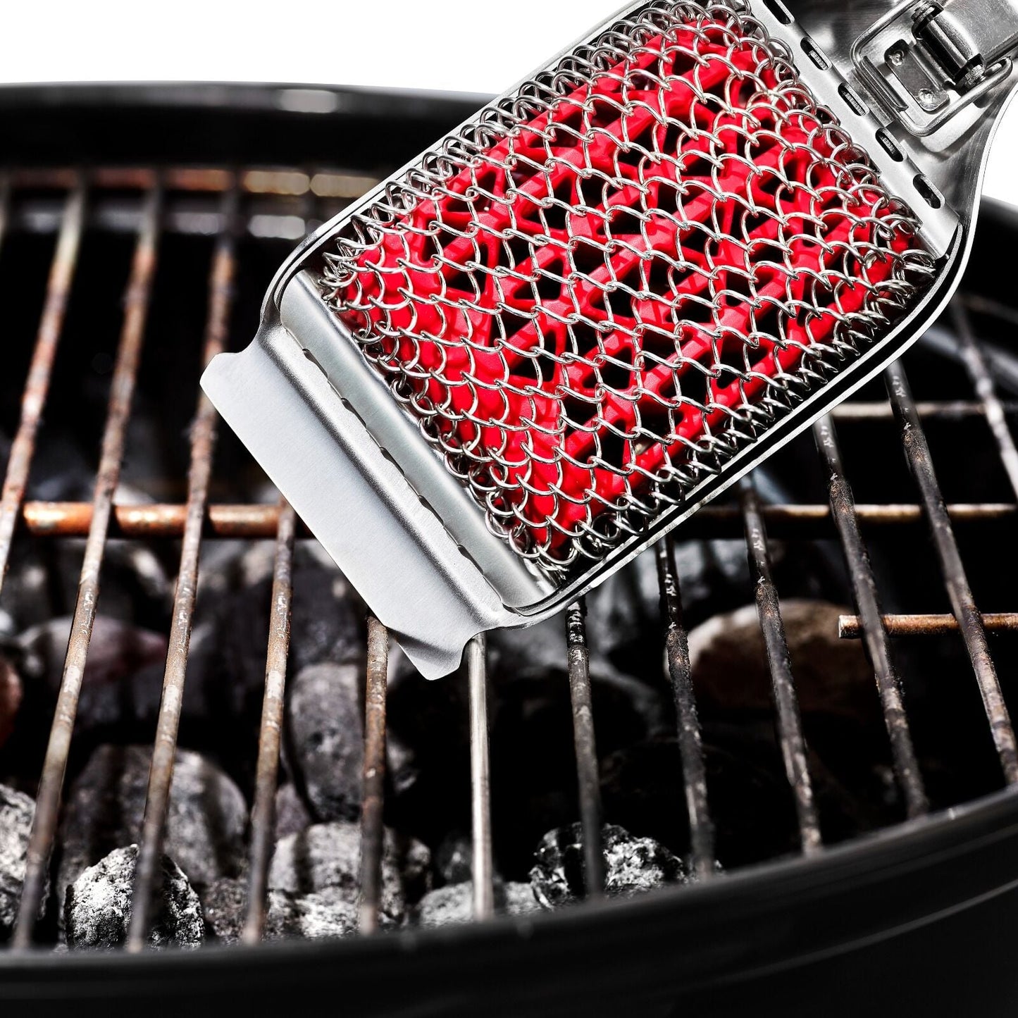 coiled-grill-brush-with-replaceable-head-f3 gg_11356300_coiledgrillbrush_11.jpg