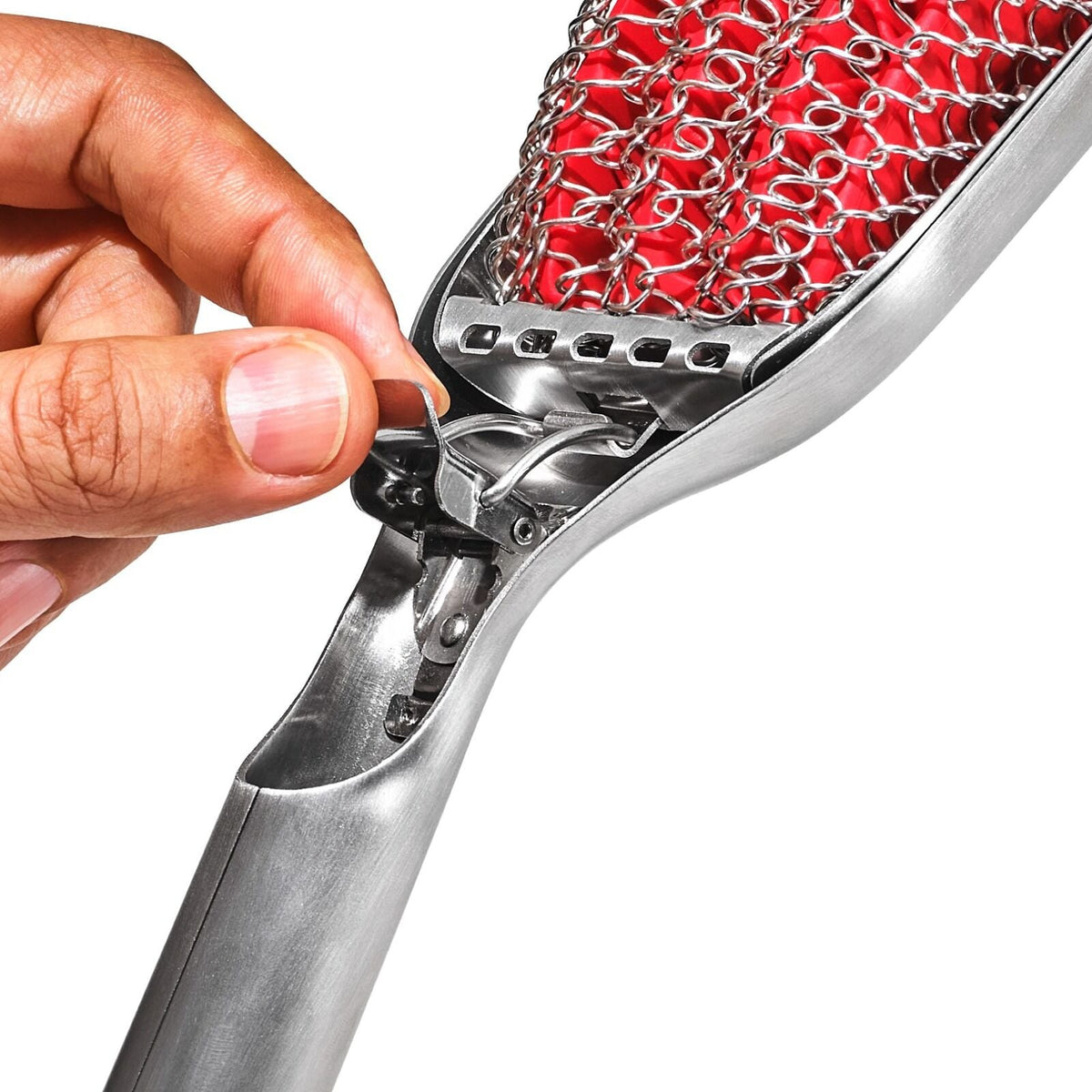 coiled-grill-brush-with-replaceable-head-f3 gg_11356300_coiledgrillbrush_pdp_02.jpg