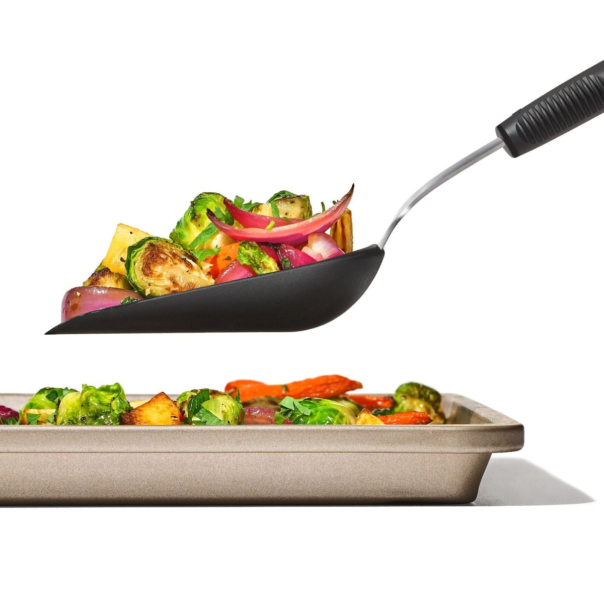 sheet-pan-scoop-l0 gg_11375300_sheetpanscoop_pdp_02.jpg