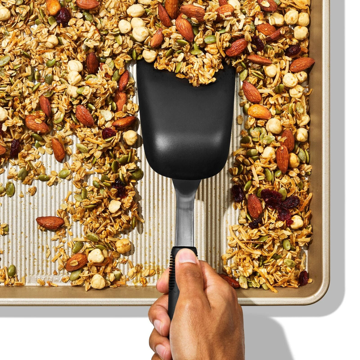 sheet-pan-scoop-l0 gg_11375300_sheetpanscoop_pdp_04.jpg