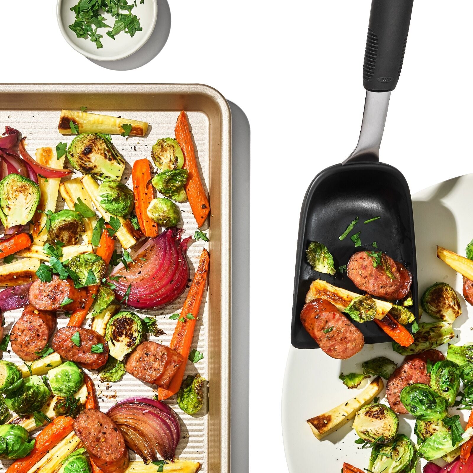 sheet-pan-scoop-l0 gg_11375300_sheetpanscoop_pdp_05.jpg