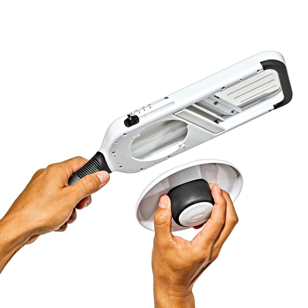 precision-handheld-mandoline-g1 gg_11391800_precisionhandheldmandoline_pdp_05.jpeg