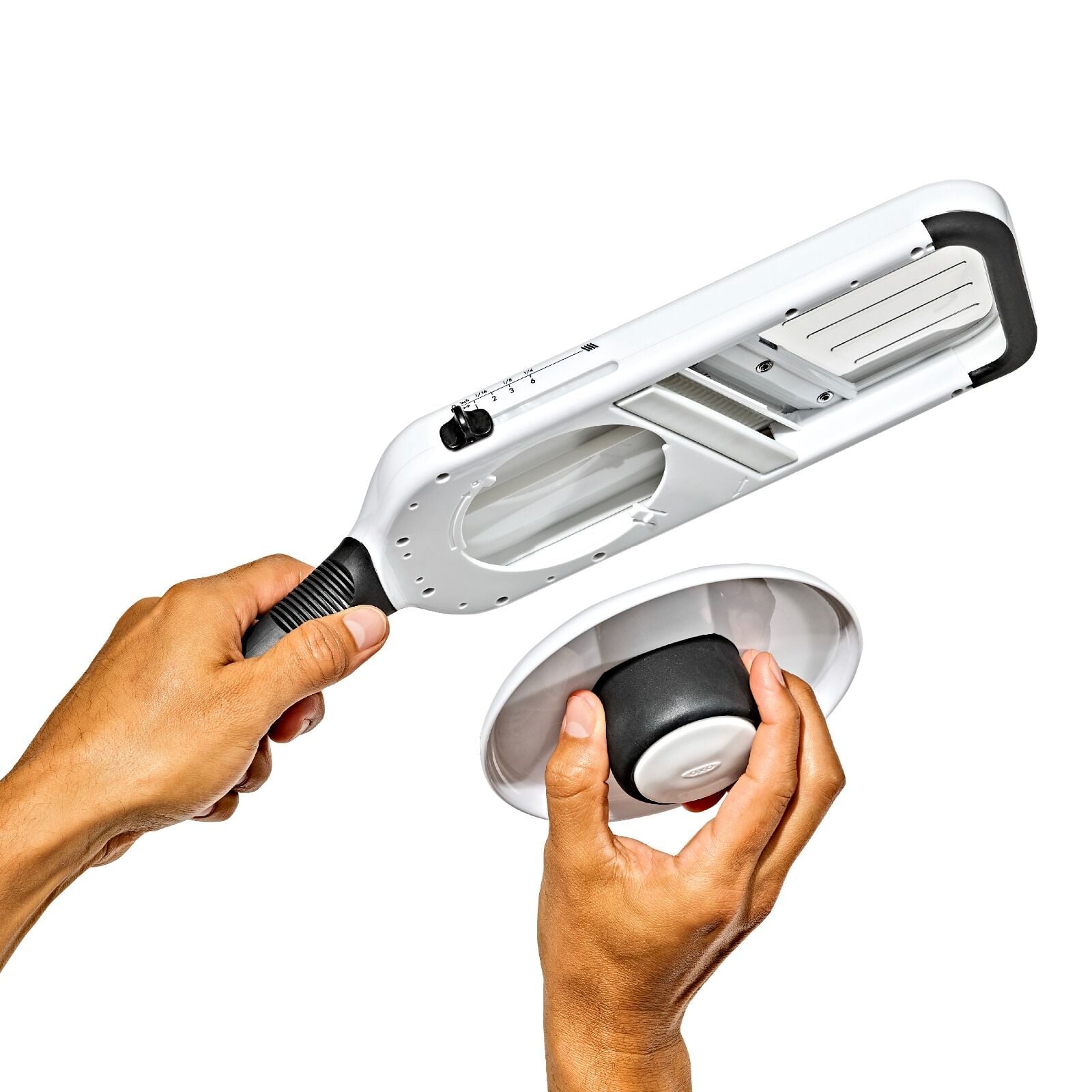 precision-handheld-mandoline-g1 gg_11391800_precisionhandheldmandoline_pdp_05.jpeg