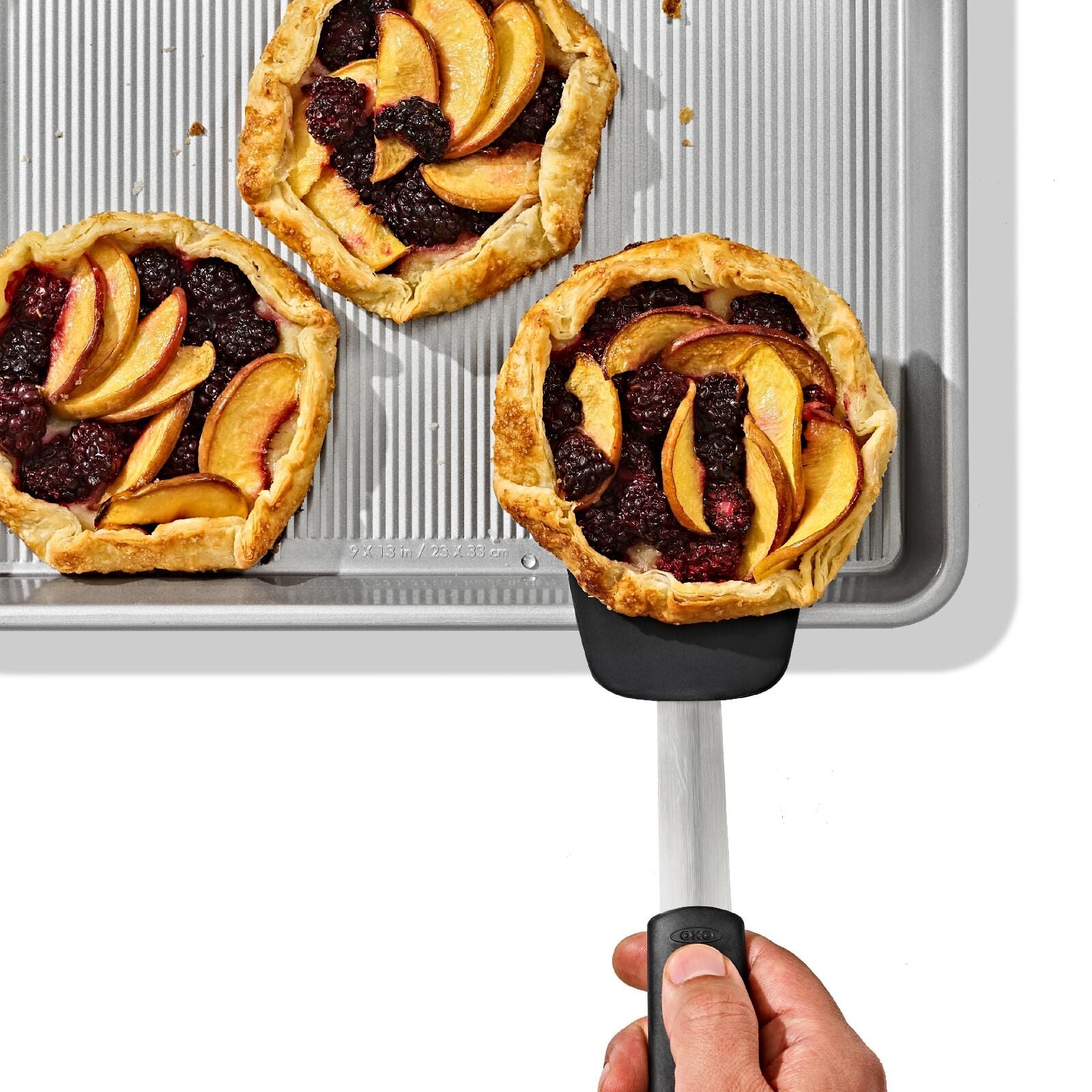 non-stick-pro-clear-coated-jelly-roll-pan-n6 gg_11435000_jelly-roll-pan_pdp_02.jpeg