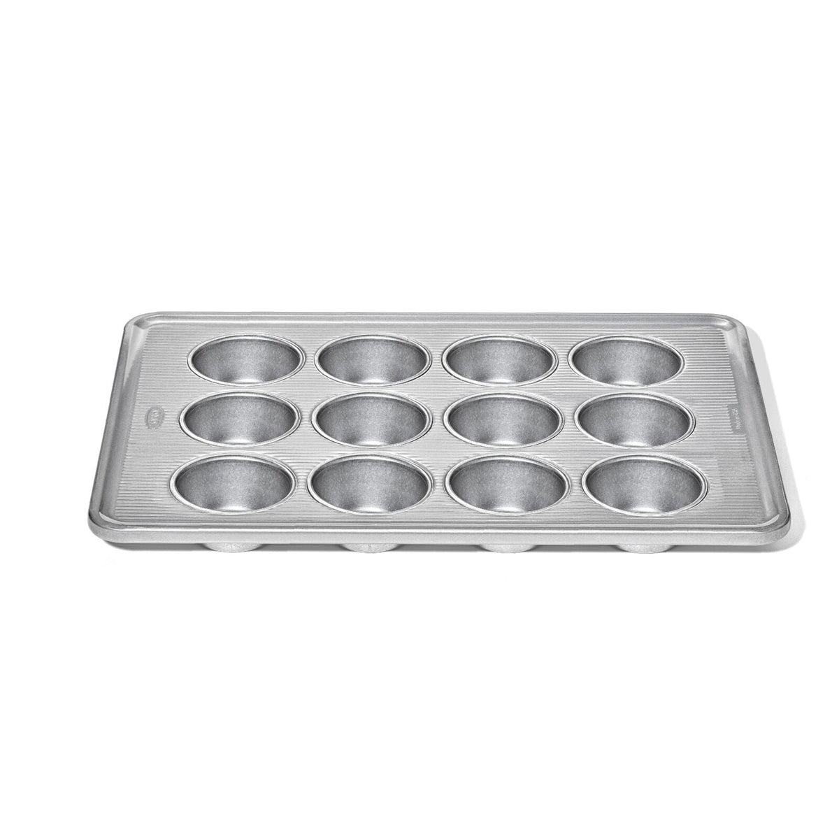 non-stick-pro-clear-coated-12-cup-muffin-pan-y7 gg_11435600_12-cup-muffin-pan_apdp_00_main.jpeg
