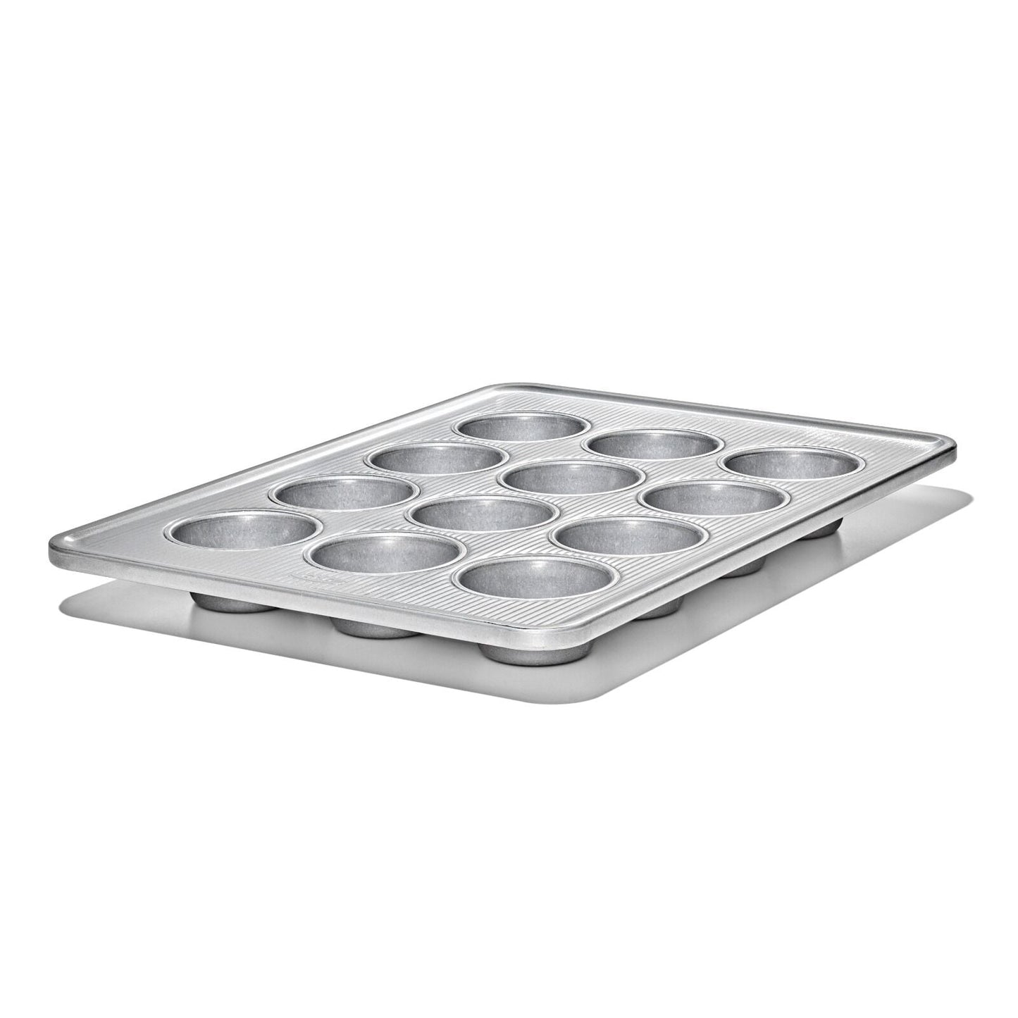 non-stick-pro-clear-coated-12-cup-muffin-pan-y7 gg_11435600_12-cup-muffin-pan_pdp_03.jpeg