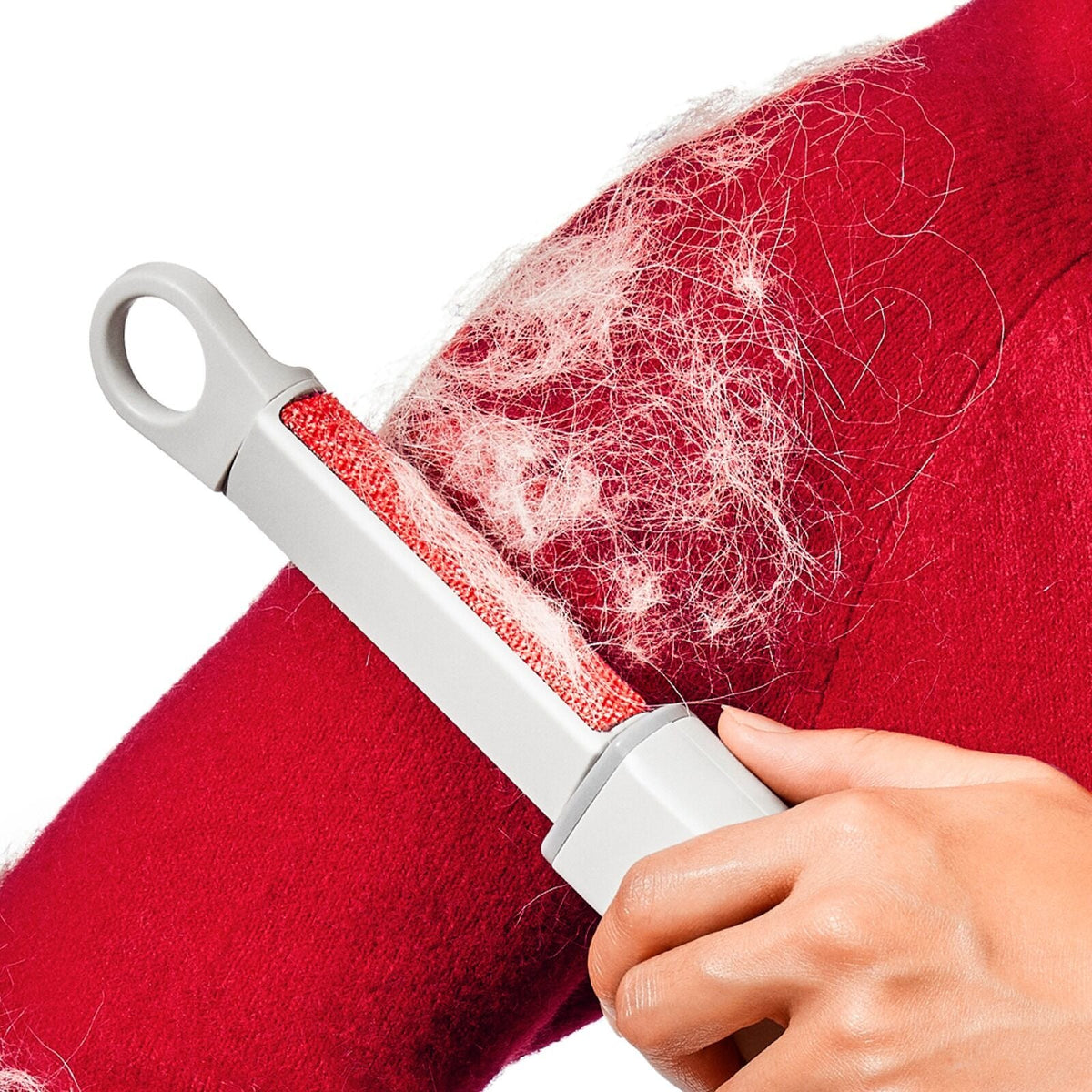 reusable-lint-roller-p7 gg_12331200_otglintbrush_pdp_02_1_.jpg