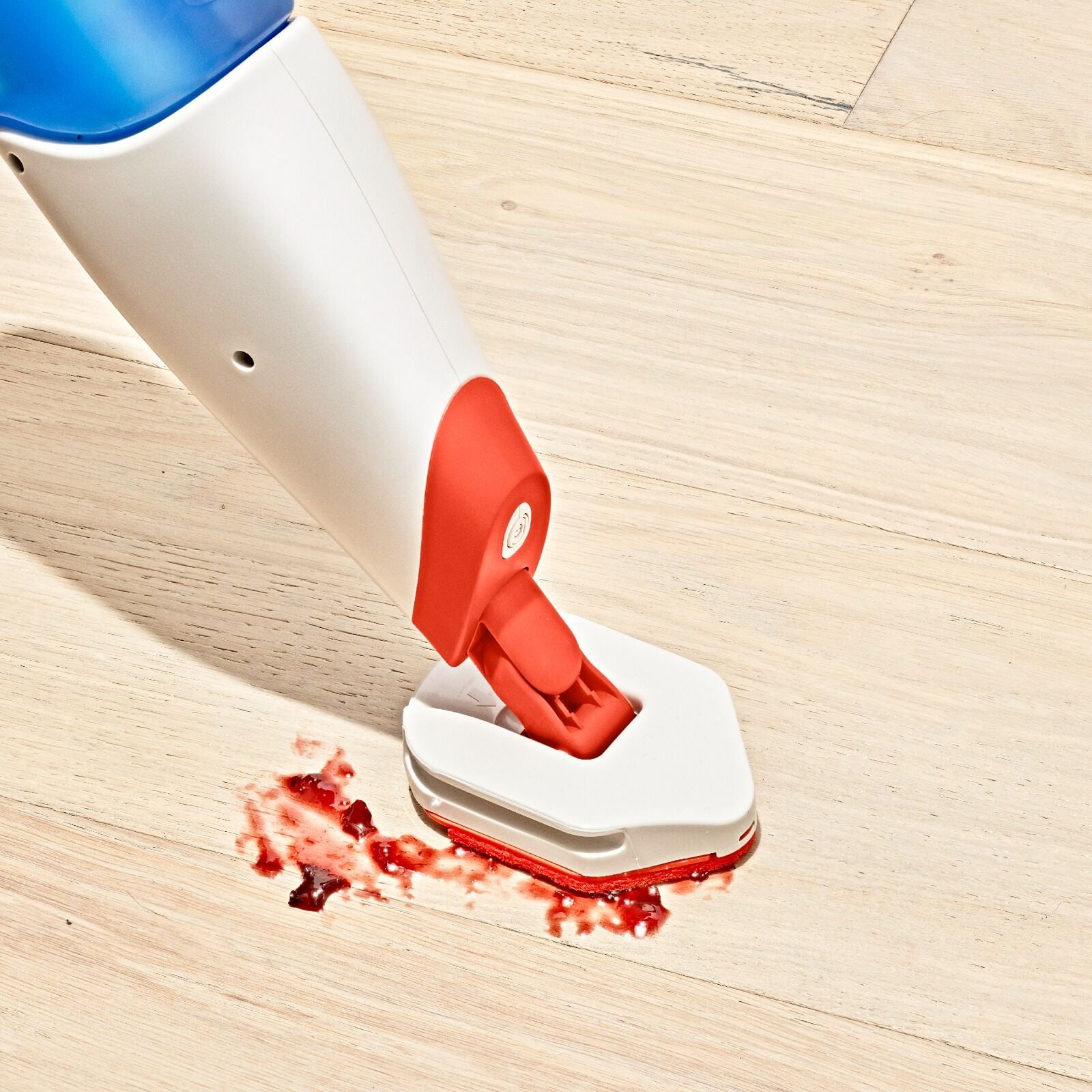 microfiber-spray-mop-m6 gg_12422900_spray-mop_pdp_04.jpeg