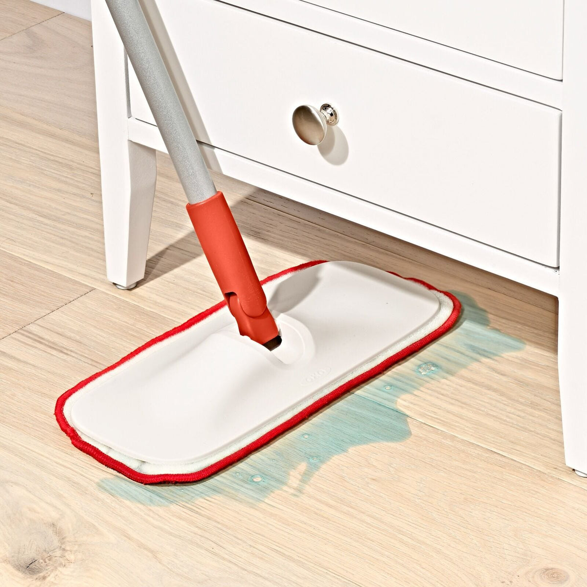 wet-and-dry-microfiber-mop-k8 gg_12423100_wet-dry-floor-mop_pdp_03.jpeg