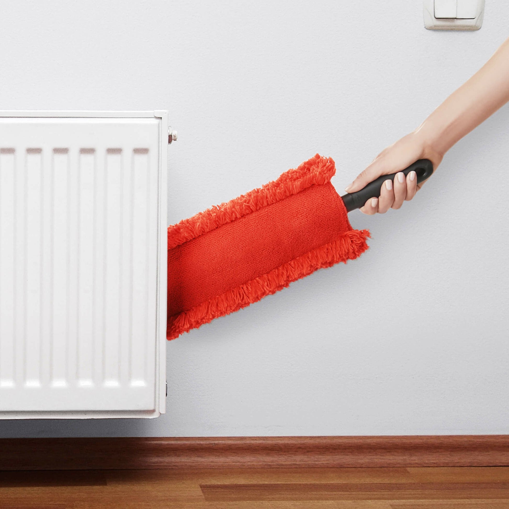 microfiber-under-appliance-duster-w7 gg_1245400_4d_1__1.jpg