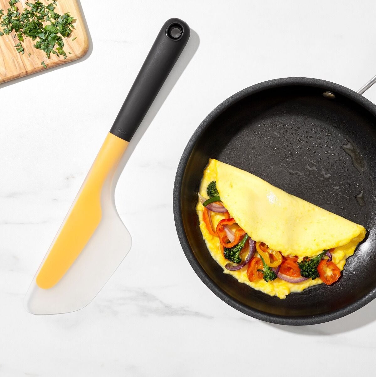 flip-and-fold-omelet-turner-o4 gg_1255680_9.jpg
