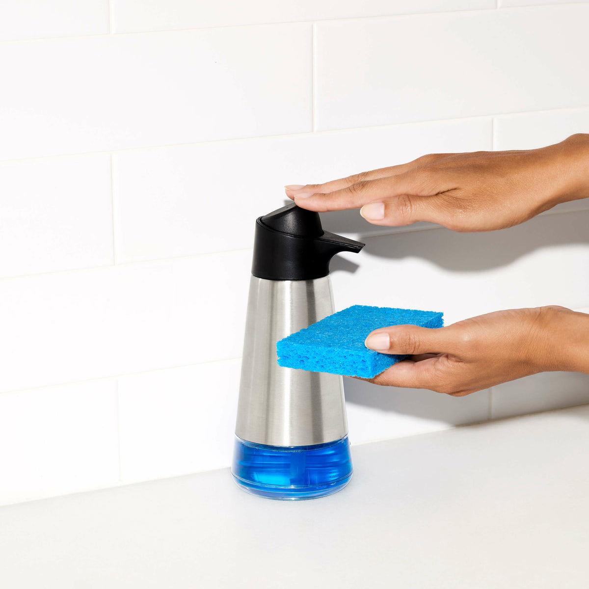easy-press-soap-dispenser-v4 gg_13144000_4a_main_03_rgb_1_.jpg