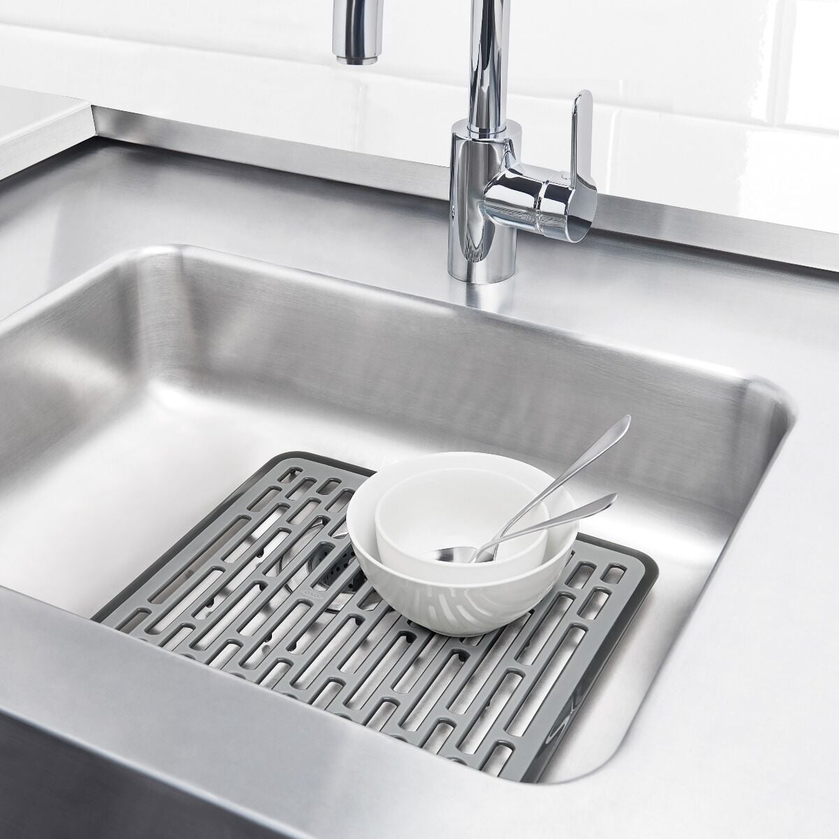 oxo-good-grips-small-sink-mat-e6 gg_13190610_9a.jpg